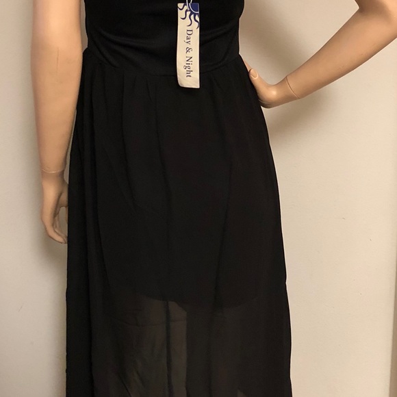 Sold Day & Night Dress - Picture 4 of 4